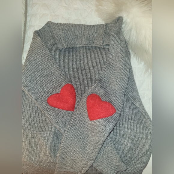 Heart and Sould patched sweater - Picture 4 of 4